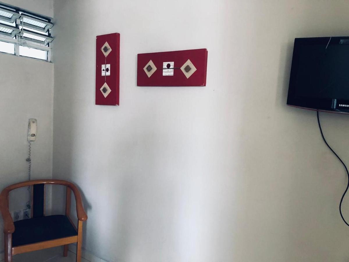 Kit Apartment *